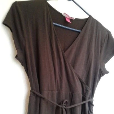 Vestido Liz Lange Maternidad Sobrepelliz Ajuste y Acampanado Talla S Marrón Suave Jersey Elástico Foto 1 de 4