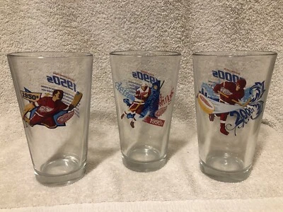 3 vasos de pinta de cerveza diferentes nuevas décadas de grandeza Detroit Red Wings BX Foto 1 de 4