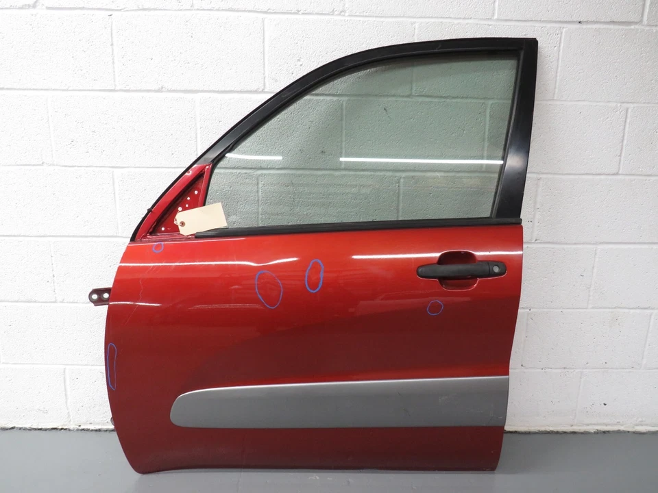 2001-2005 TOYOTA RAV4 LEFT SIDE FRONT DOOR SEMI COMPLETE (OEM) Foto 1 de 4