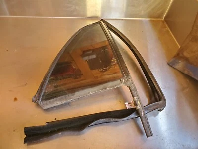 Cadillac Deville 2000-2005 puerta ventilación ventana de vidrio parte trasera derecha lado del pasajero fabricante de equipos originales Foto 1 de 4