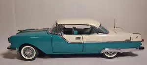 Franklin Mint,1955 Pontiac Star Chief Hardtop, Turquoise, 1:24 Scale Diecast - Picture 1 of 14