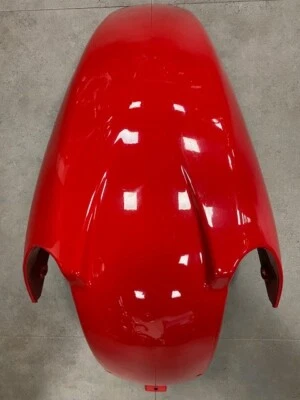 Guardabarros delantero Aprilia Atlantic 200 2004 rojo parte # AP8126959 Foto 1 de 4