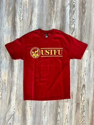 Camiseta Rogue Status Rob Dyrdek “USTFU” Para Hombre Grande Granate Dorado  Foto 1 de 3