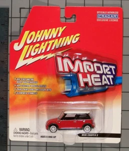 Johnny Lightning 2003 Import Heat, Mini Cooper S, red with white top - Picture 1 of 1