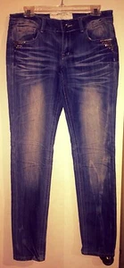 Womans Doll House Distressed Jeans Size 9 - Picture 1 of 7