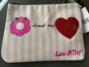 Bolsa de cosméticos Betsey Johnson Donut Break My Heart con cremallera muñeca nueva con etiquetas - Imagen 1 de 3