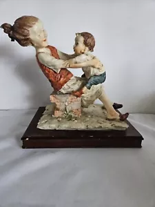 Giuseppe Armani Capodimonte Figurine, 8.5"H x 6"W Multicolor - Picture 1 of 8