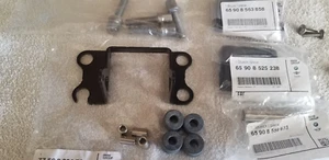 New old stock ORIGINAL BMW F750GS PNONE CRADLE HALTERUNG (und zusätzliche Befestigungsschrauben) - Bild 1 von 8