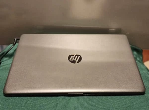 HP 15-bw009nl – AMD A9, 8GB RAM + Alimentatore - Foto 1 di 10
