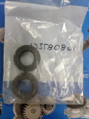 ARANDELAS DE TANQUE DE COMBUSTIBLE AUTOALINEABLES ORIGINALES OEM INTERNATIONAL 1/2-20 1680872C1 (X2) Foto 1 de 2