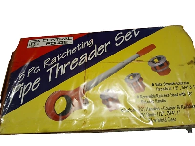 New ratchet pipe threader kit   5 pc 1/2, 3/4 and 1 " pipe die, rachet head - Image 1 of 4