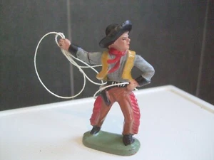 Leyla Cowboy Lasso werfend - Bild 1 von 5