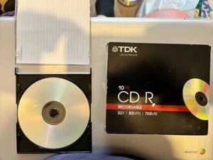 New TDK CD-R 80Min 52x Speed 700MB Discs x2 - Picture 1 of 2