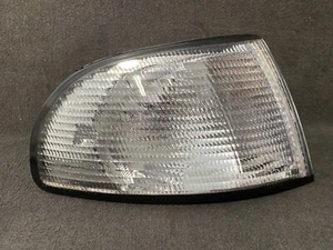 Audi B5 95-99 Clear Right Front Corner Light (Aftermarket) - Bild 1 von 2
