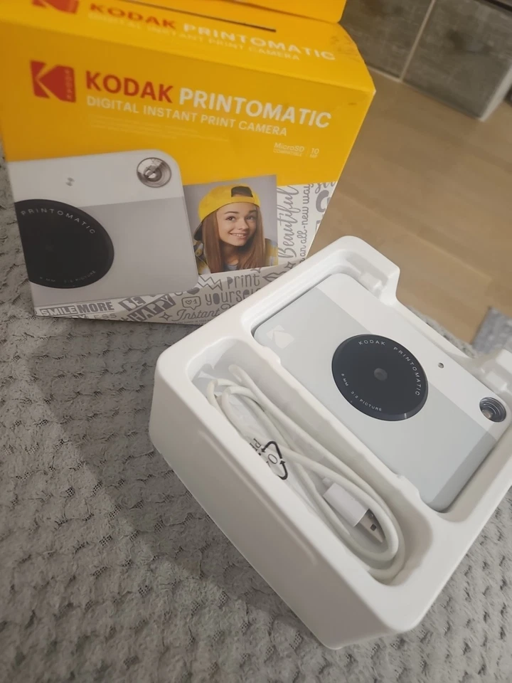 Kodak Printomatic Digital Instant Print Camera - Grey - Image 1 of 1