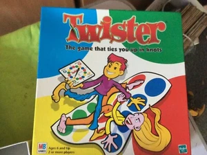 MILTON BRADLEY TWISTER GAME - Foto 1 di 4