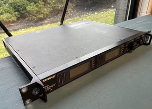 Shure UR4D Dual Wireless Receiver (J5, 578-638 MHz) - Picture 1 of 5