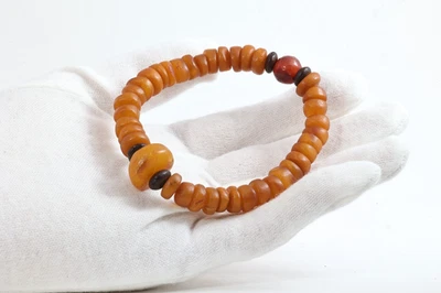 Antiguo Brazalete Ámbar Tibetano 'Aceite de Pollo Amarillo' con Antiguo Cuentas de Ágata Roja Foto 1 de 4