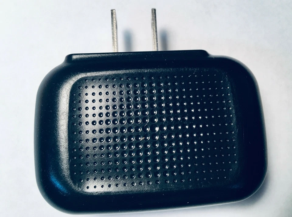 PANTECH OEM CNRUSB Universal Wall Travel Charger AC Adapter + Micro USB Cable - Image 1 of 4