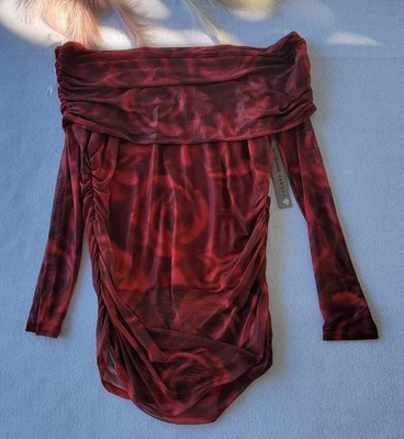 Absolute & Famous Mujer Blusa Tirantes Manga Larga Color Rojo Talla L(2) XL(1) Foto 1 de 4