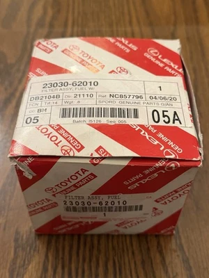 23030-62010 Conjunto de filtro, combustible con pieza original Toyota (Tundra, Sequoia, 4Runner) Foto 1 de 4