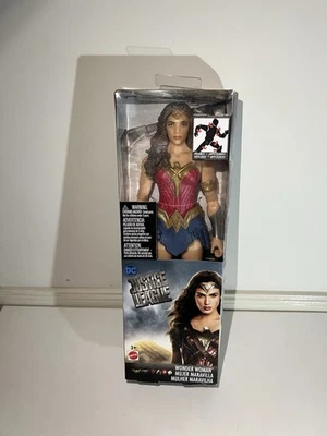 Not mint box DC Justice League Wonder Woman Action Figure - image 1 of 4