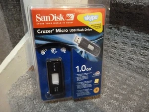 New SanDisk Cruzer Micro USB Retractable Flash Thumb Stick Drive 1.0 1 GB SEALED - Afbeelding 1 van 3