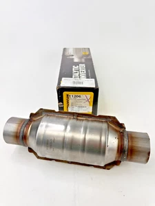 Magnaflow 2.5" OEM Grade Universal OBDII Stainless Catalytic Converter 51206 - Picture 1 of 5
