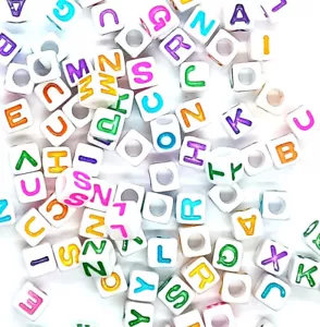 50 /100 x 7mm white CUBE colorful mixed & single letters acrylic alphabets beads - Picture 1 of 29
