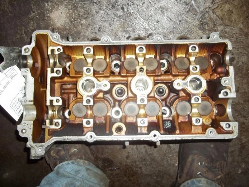 Culata de conductor 6 cilindros delantera compatible con 98-02 MAZDA 626 115658 Foto 1 de 4