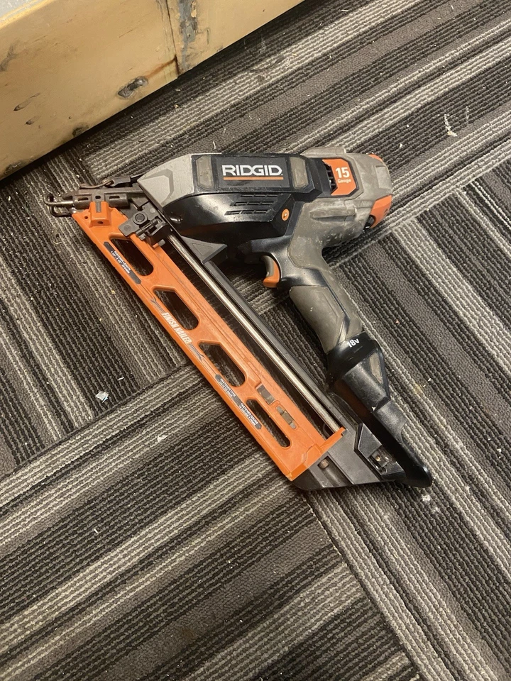 Pistola de acabamento rígido - Imagem 1 de 1