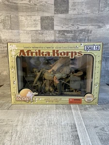 The Ultimate Soldier Afrika Korps moto e sidecar tedesco nuovo con scatola raro - Foto 1 di 6