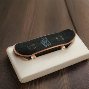Tech Deck Santa Cruz Screaming Hand Tech Deck Skateboard Finger Board - Bild 1 von 3