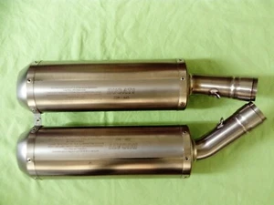 DUCATI 1098R BAYLISS 2009 AKRAPOVIC TITANIUM EXHAUST PAIR - OEM ORIGINAL- V RARE - Picture 1 of 17