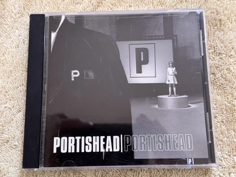 Portishead by Portishead  CD Foto 1 de 4