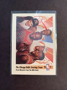 Michael Jordan 1991-92 Skybox #337 Chicago Bulls Starting Five - Picture 1 of 2