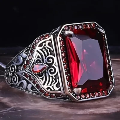 Anillo de moda para hombre circón rojo cuadrado piedra rojo colgante plateado talla 8  Foto 1 de 4
