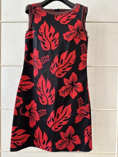 Abito smanicato Prada