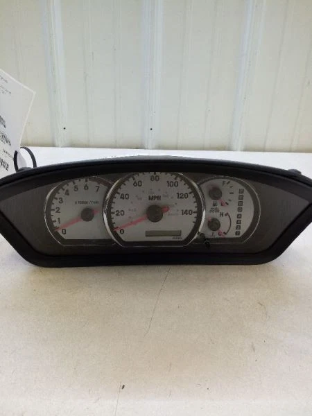 Cuadro de instrumentos velocímetro Mitsubishi Galant 2004 2005 2006 3,8 L V6 OEM   Foto 1 de 4