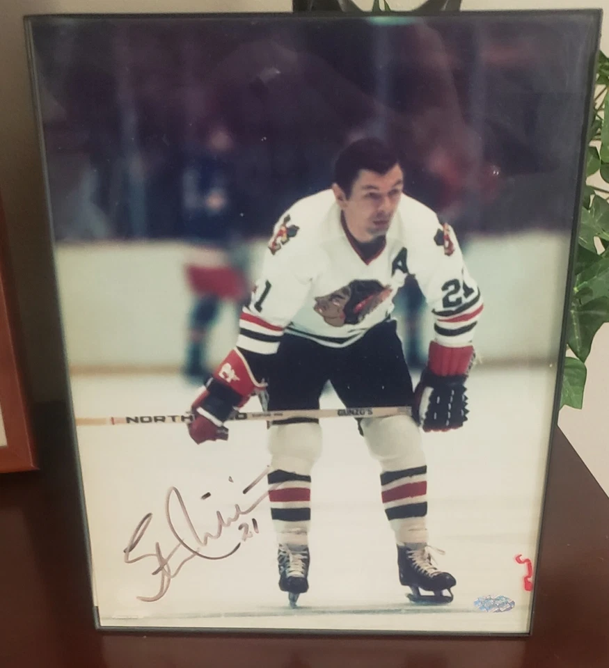 Foto enmarcada 8x10 firmada/autografiada de Stan Mikita Blackhawks Foto 1 de 1