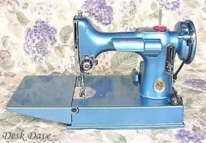 Máquina de coser Desk Dave's "DIAMOND BLUE"" Singer peso pluma 221 - Imagen 1 de 2