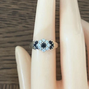 9ct Yellow Gold 0.3ct Sapphire & Diamomd Cluster Ring, UK size N, EU size 53 - Picture 1 of 5