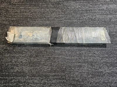 Bobcat 72 英寸橡胶边适用于 Snow V-Blade,黑色 6958665 — 第 1/4 张图片