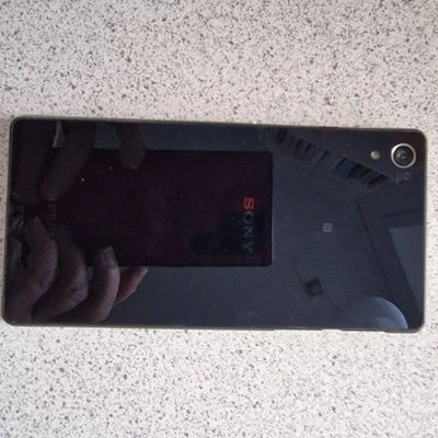 Sony  Xperia Z C6603 - 16GB - schwarz (Ohne Simlock) Smartphone - Bild 1 von 2