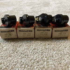 VINTAGE NEW OLD STOCK MOTORCRAFT FORD MERCURY DISTRIBUTOR ROTOR DRG-218 USA - Picture 1 of 3