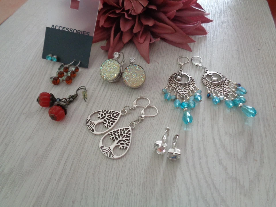 Ohrringe verschiedenen Varianten - Bild 1 von 1