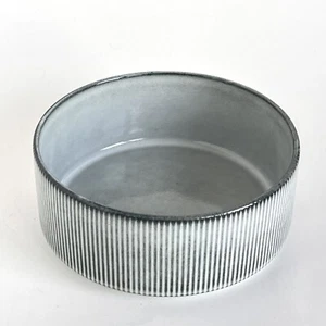 Green Ceramic Bowl Dog Dish Large 8 Inches Across 3.25 Inches Tall Cottagecore - Picture 1 of 6