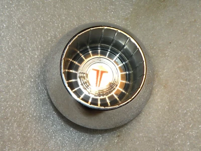 Oldsmobile F85 1961 botón de bocina con volante de lujo usado Foto 1 de 4