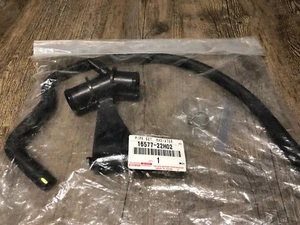 Genuine Toyota Corolla Matrix Radiator Connector Pipe Hose 16577-22H02 OEM - Picture 1 of 6