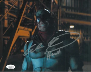 Alan Ritchson Autographed Photo with JSA - Picture 1 of 1